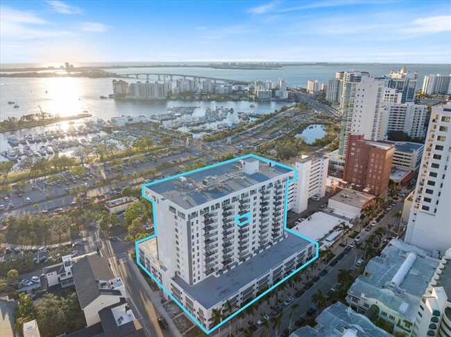 Building Photo - 101 S Gulfstream Ave