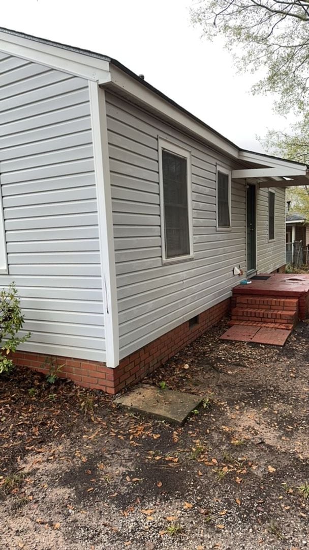 Building Photo - 204 Thames St