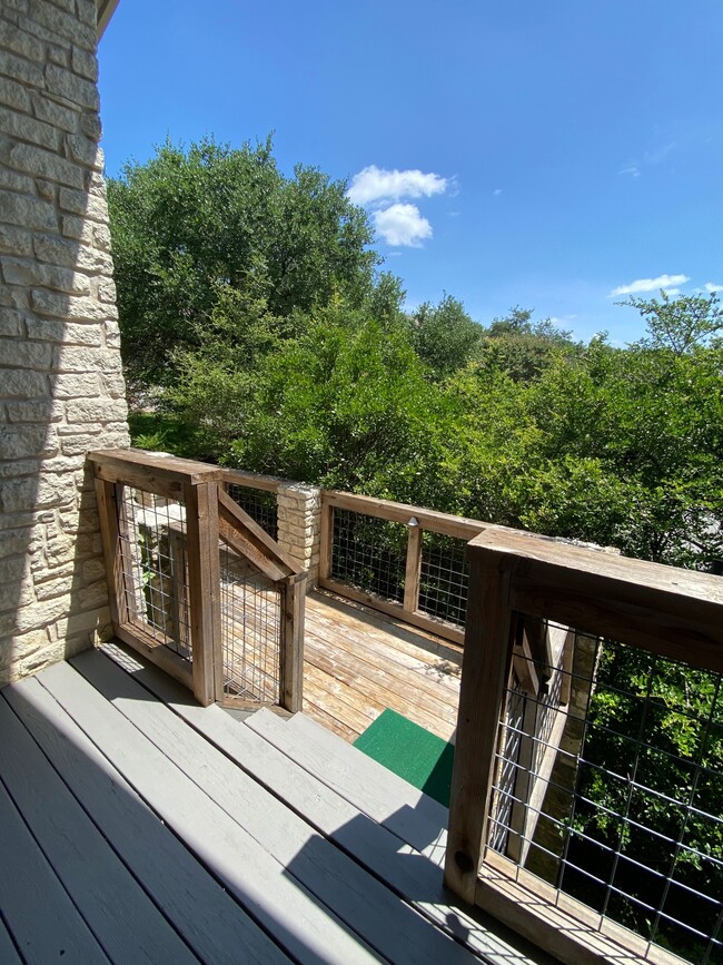 Building Photo - 5943 Cape Coral Dr