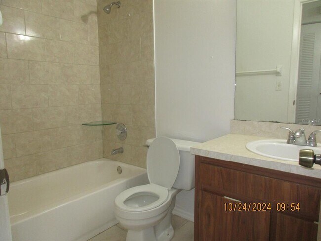 Building Photo - 21 Las Brisas Way