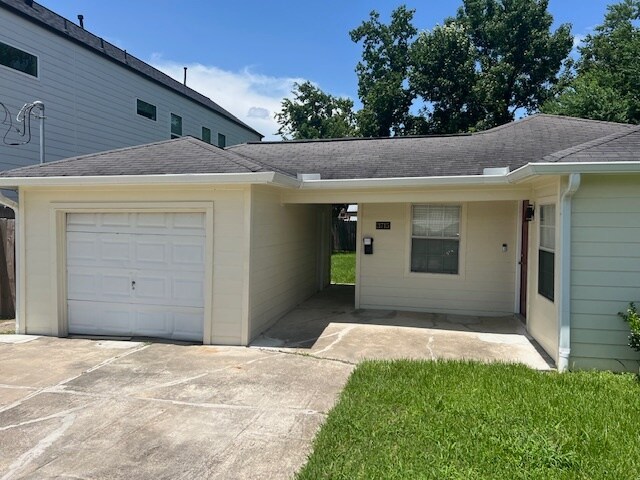 Building Photo - 3715 Dreyfus St