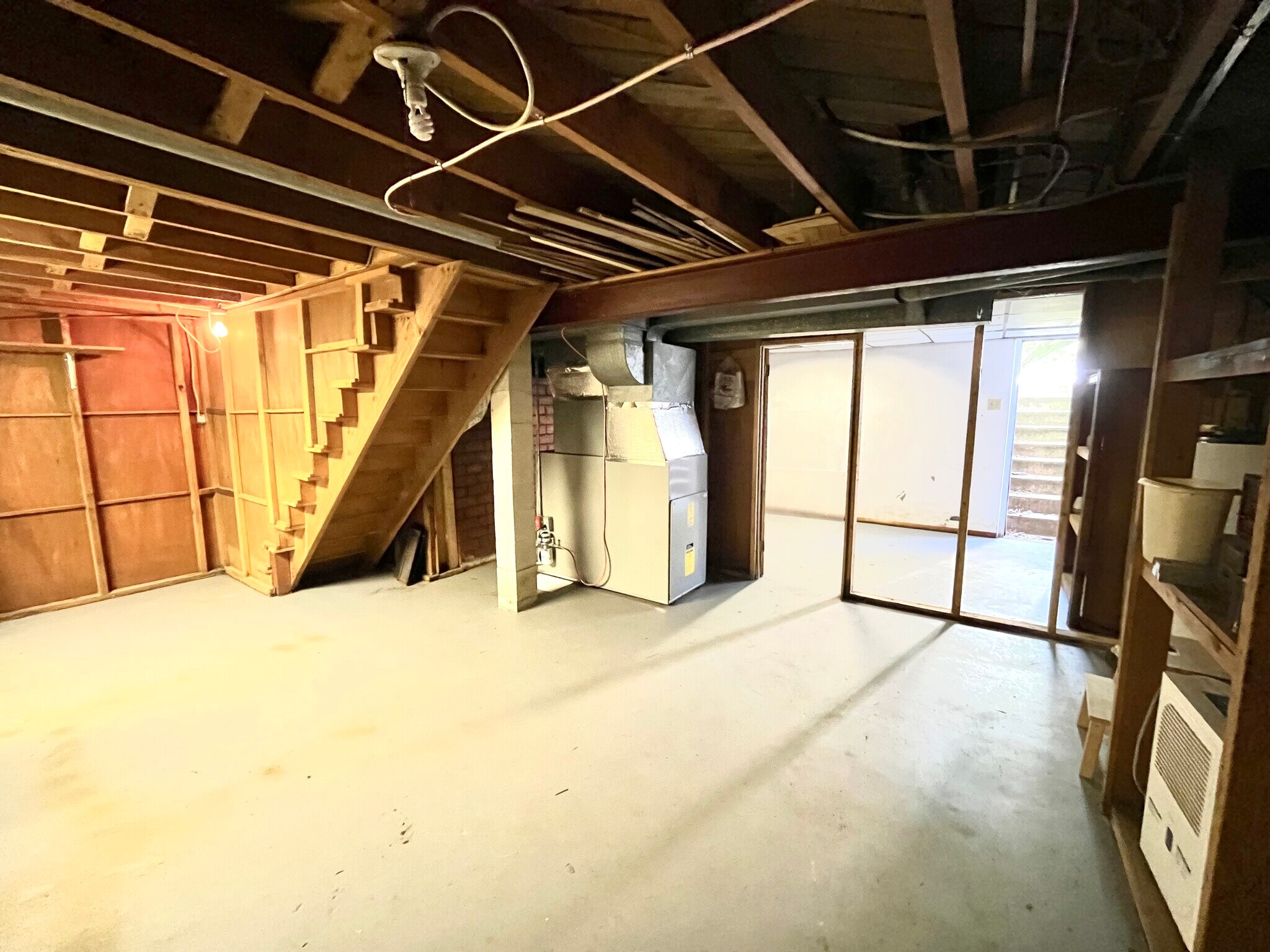 Building Photo - 117 Elmwood Rd