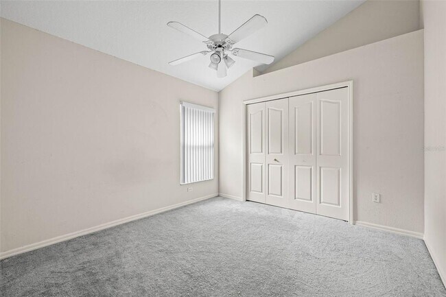 Building Photo - 16521 Lake Heather Dr