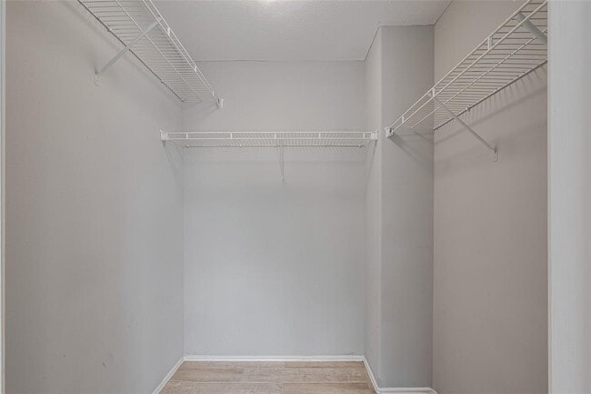 Building Photo - 9926 Myrtle Field Ln