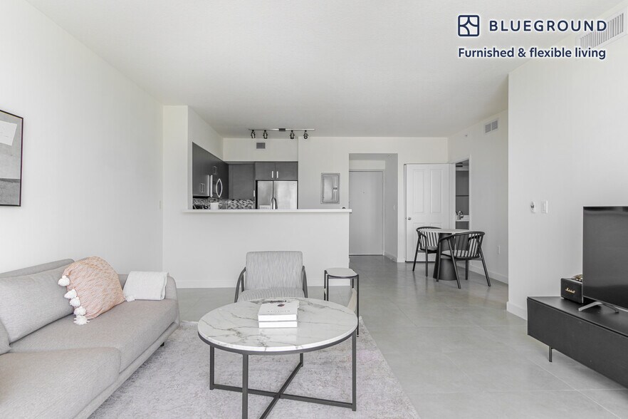 Building Photo - 729 NW 2nd St