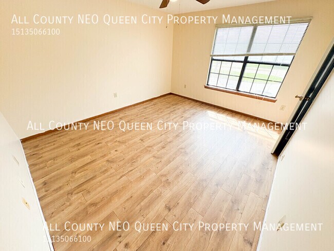 Building Photo - 2745 Brookshire Ln