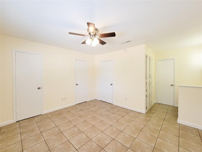 Building Photo - 14333 Memorial Dr