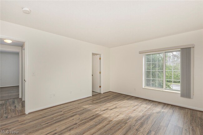 Building Photo - 26101 Village Ln