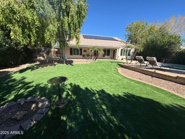 Building Photo - 4435 E Cathedral Rock Dr