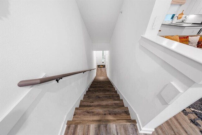 Building Photo - 5924 S Congress Ave