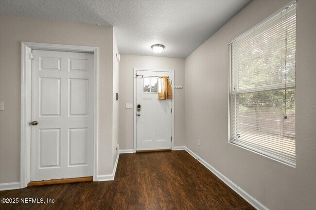 Building Photo - 8207 Highfield Ave