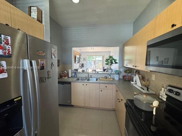 Building Photo - 11112 SW 236th Terrace