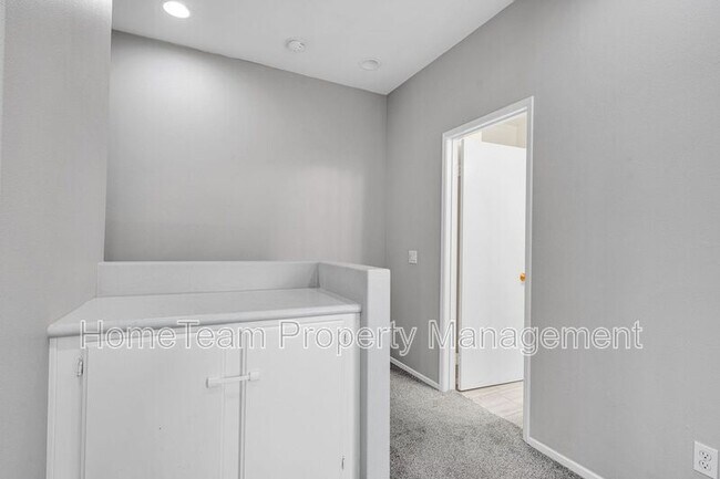 Building Photo - 1704 Cal Orchid Pl