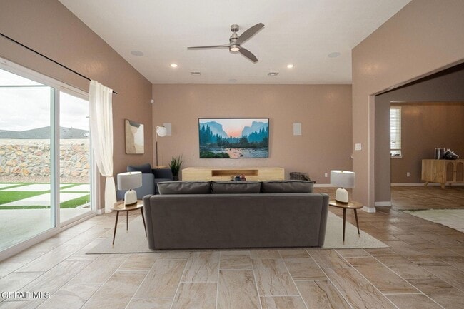 Building Photo - 2241 Tierra Delmonte Dr