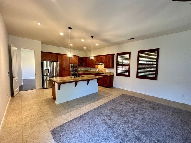 Building Photo - Luxury 4 Bedroom 3 Bath single family home...