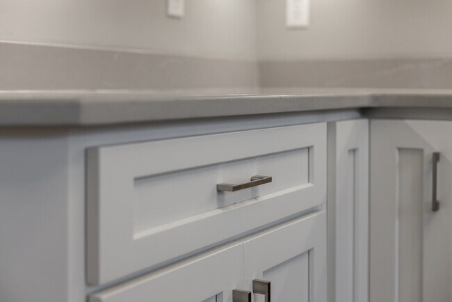 Building Photo - 1023 Franklin St