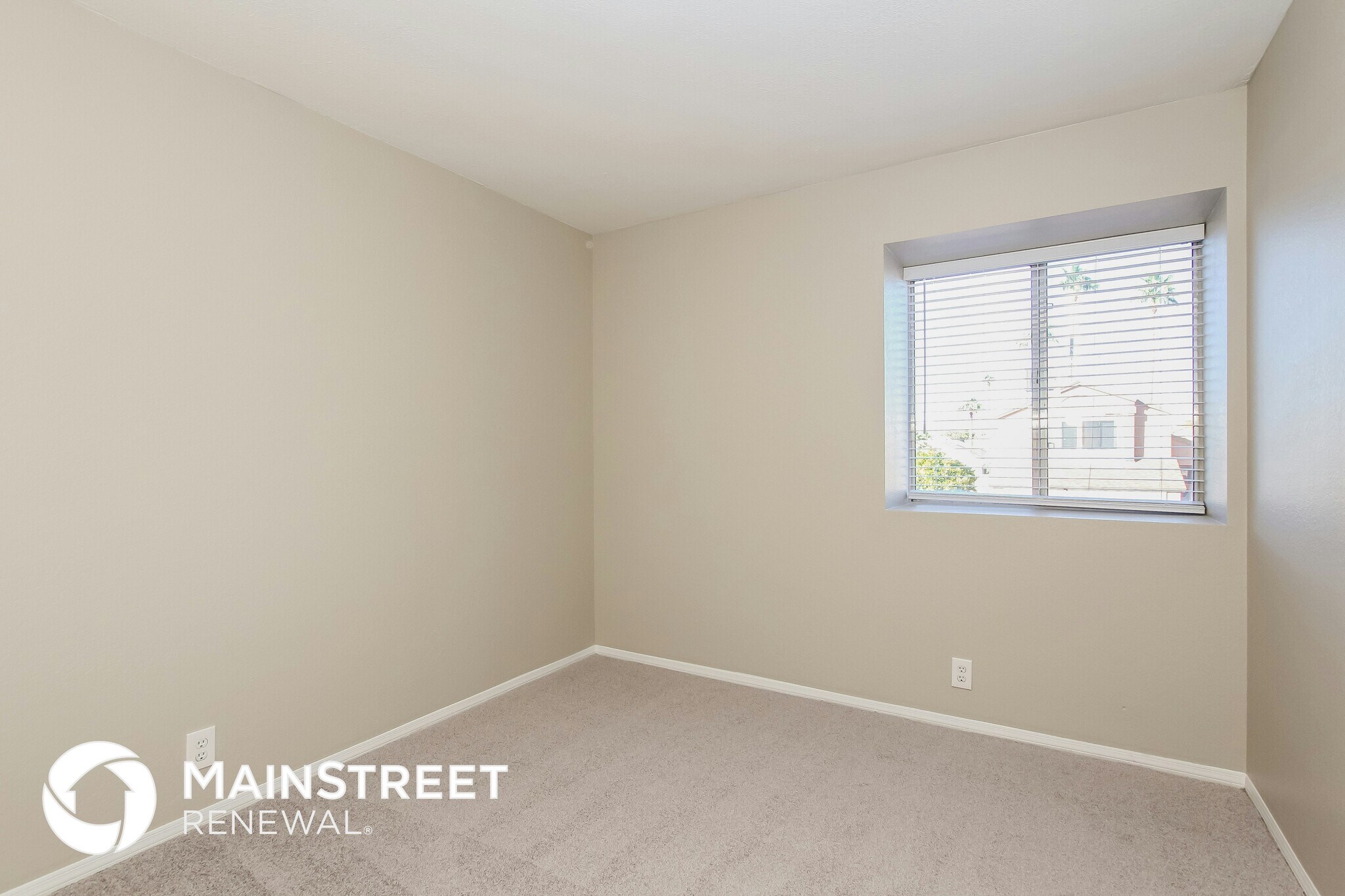 Building Photo - 4033 W Camino Vivaz