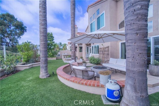 Building Photo - 13 Bernay