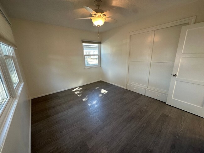 Building Photo - Beautifully remodeled 2-bedroom, 1-bathroo...