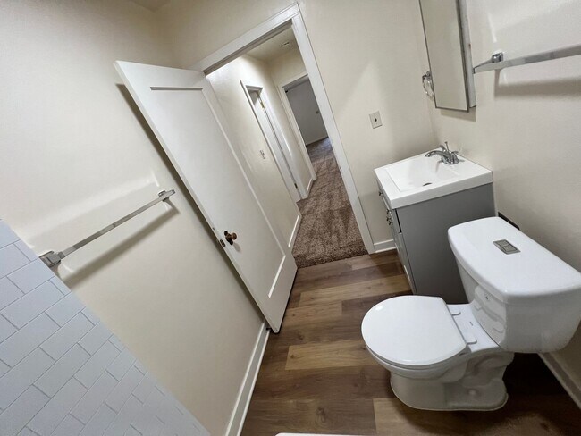 Building Photo - 178
