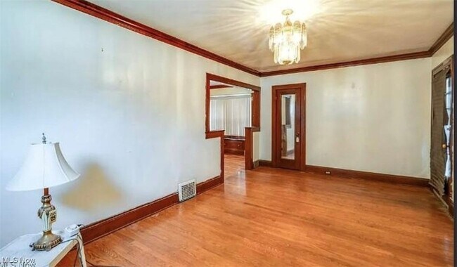 Building Photo - 14300 Darwin Ave