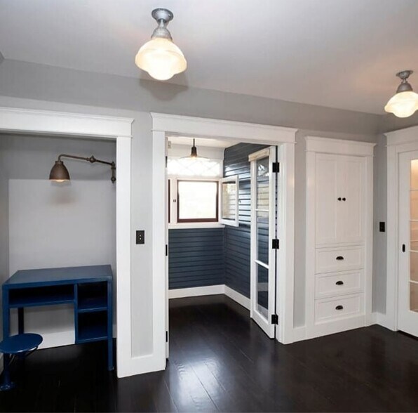 Building Photo - 291 S Glassell St