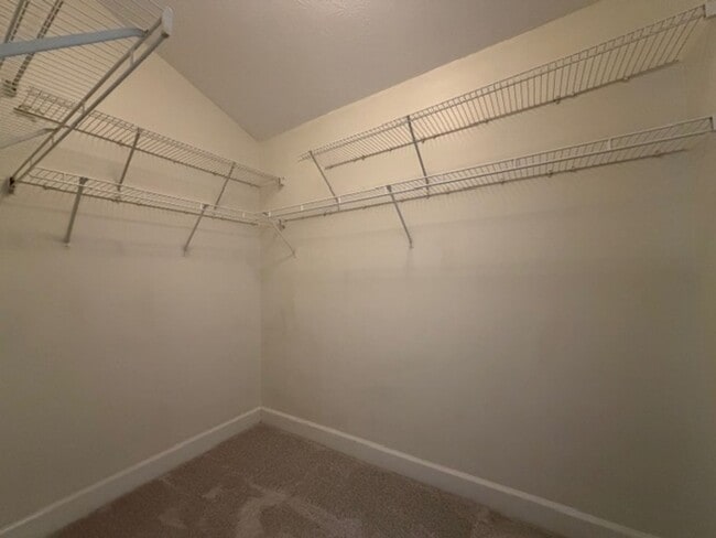 Building Photo - 3 Bed 1 Bathroom Single Family Home Available in Miamisburg*