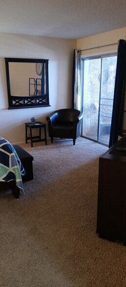 Building Photo - 5151 Pioneer Ave