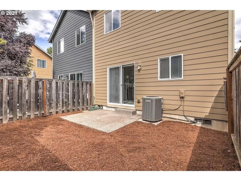 Building Photo - 2597 SW 179th Ter
