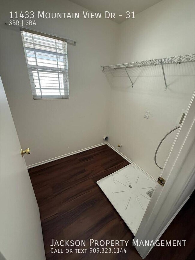 Building Photo - 11433 Mountain View Dr