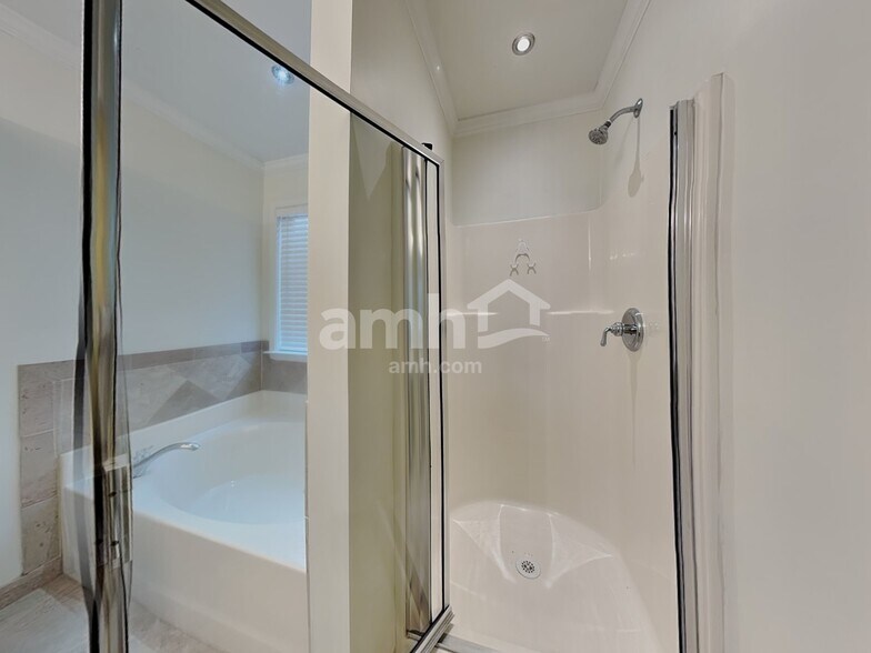 Building Photo - 10123 Caldwell Depot Rd