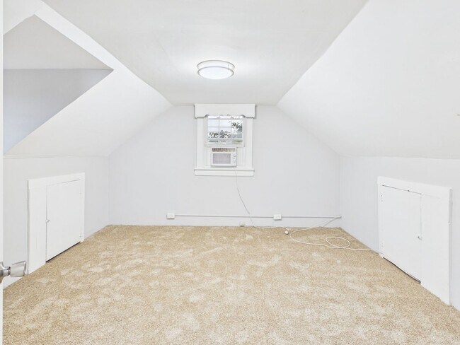 Building Photo - 100 Mardick Rd