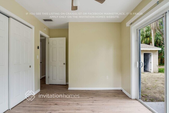 Building Photo - 5119 Divot Ct