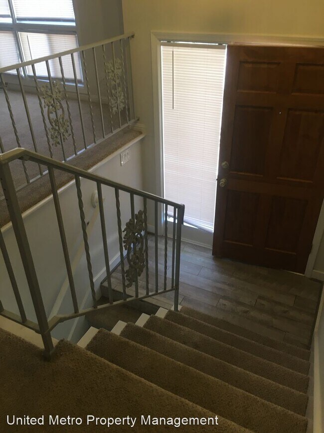 Building Photo - 3 br, 2.5 bath House - 557 Shalimar Drive