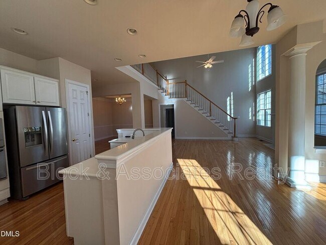 Building Photo - 11729 Broadfield Ct