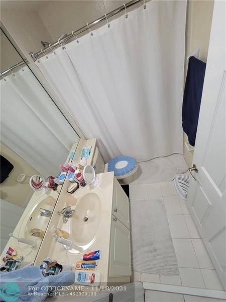 Building Photo - 7260 NW 174th Terrace