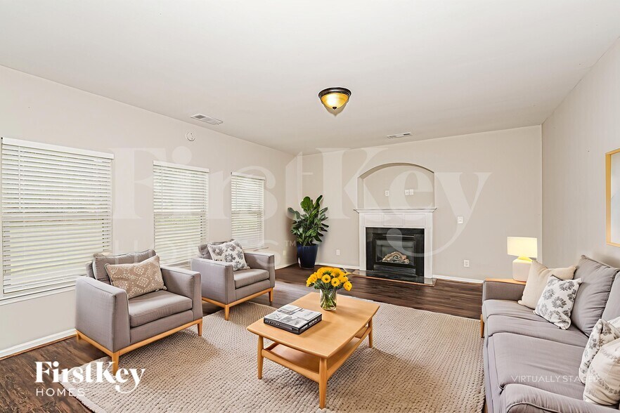 Building Photo - 113 Rosegate Dr