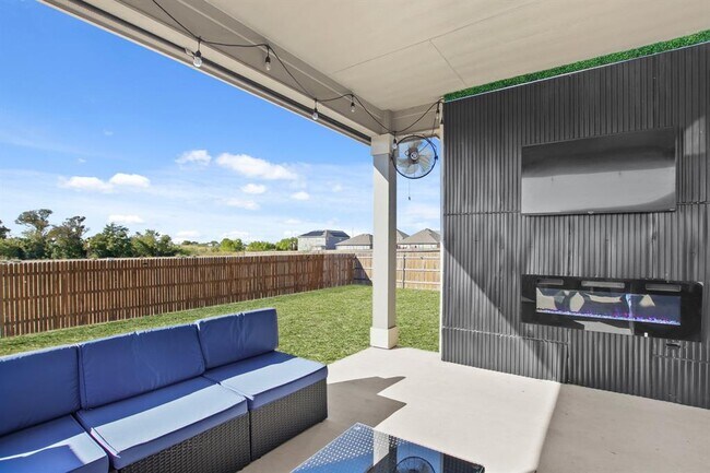 Building Photo - 102 Whitney Dr