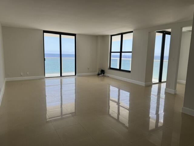 Building Photo - 1000 S Ocean Blvd