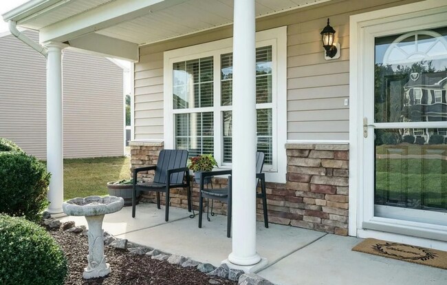 Building Photo - 116 Willow Ridge Dr