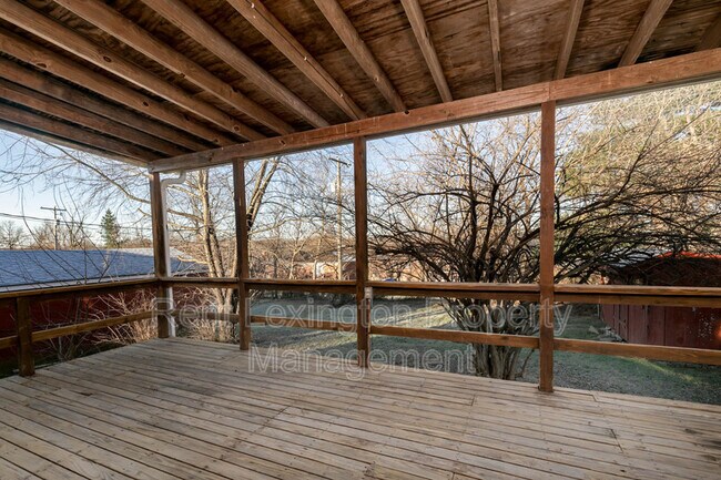 Building Photo - 145 Newcastle St