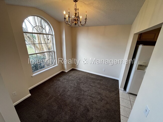 Building Photo - 3 bed/ 2 bath in Eagle Harbor