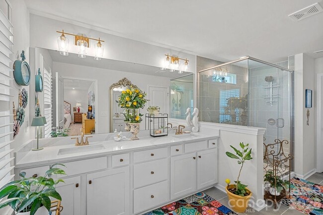 Building Photo - 420 Quartz Hl Wy