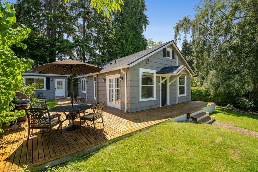 Building Photo - 8515 29th Ave NW