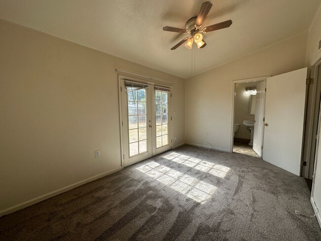 Building Photo - 1316 Thorsen Ave