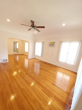 Building Photo - 435-437 N Hayworth Ave