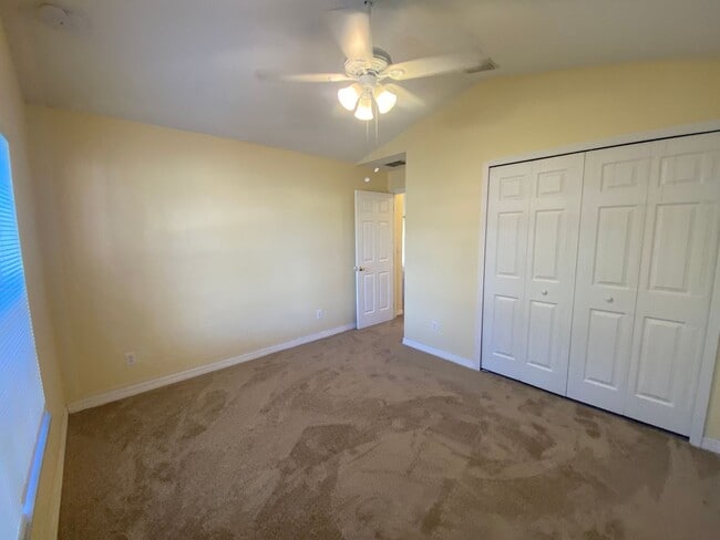 Building Photo - 487 Winwood Ct