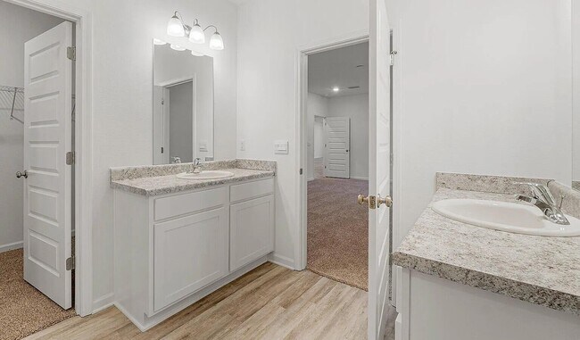 Building Photo - 42 Woodsorrel St