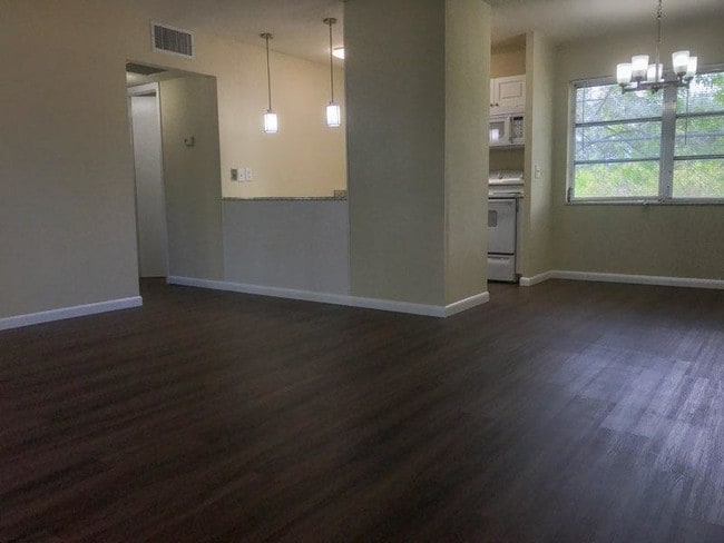 Building Photo - 5205 Eadie Pl