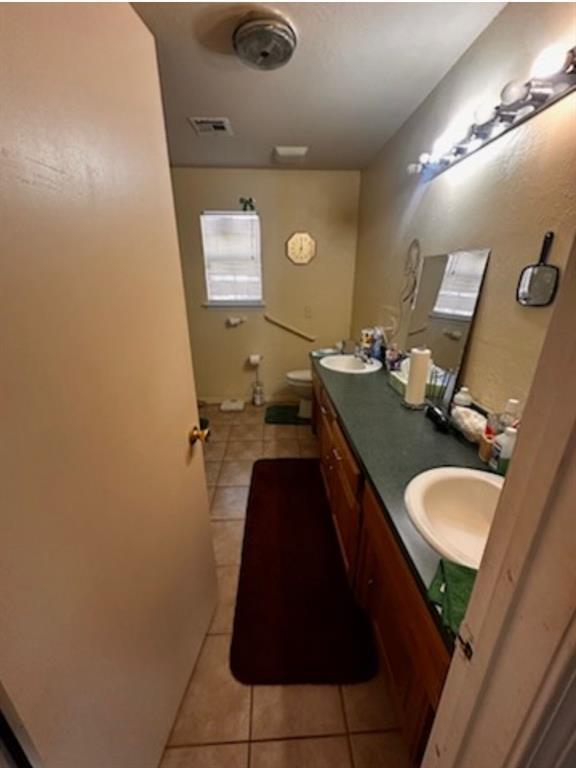 Building Photo - 2921 SW 28th St